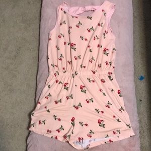 Cherry romper 🍒🌸 so cute! And super comfortable!